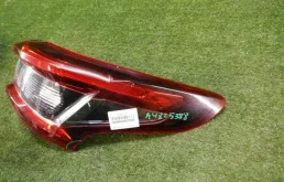 Фонарь внешний правый для Nissan Qashqai 2018 года на фотографиях