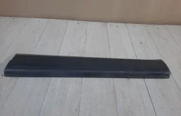 Накладка двери передней правой для Volkswagen Tiguan 2013 года на фотографиях