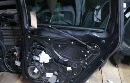 Дверь задняя правая для Volkswagen Passat 2007 года на фотографиях