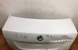 Дверь багажника для Volkswagen Polo 2011 года на фотографиях