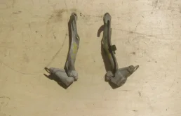 Капот для Mazda MPV 2001 года на фотографиях