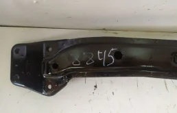 Подрамник двигателя для Nissan X-Trail 2000 года на фотографиях