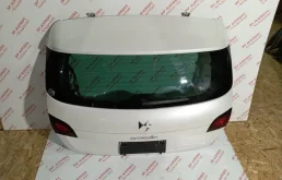 Крышка багажника для Citroen DS4 на фотографиях