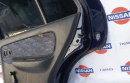Двери для Nissan Almera 1997 года на фотографиях