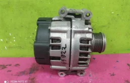 Генератор для Audi A4 2009 года на фотографиях