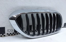 Решетка радиатора правая для BMW 5er 2023 года на фотографиях
