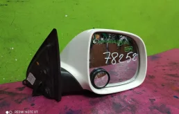 Зеркало боковое правое для Volkswagen Touareg 2003 года на фотографиях