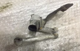 Датчик дорожного просвета задний для Audi A6 2014 года на фотографиях