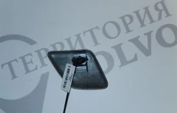 Крышка форсунки фароомывателя левая для Volvo XC90 на фотографиях