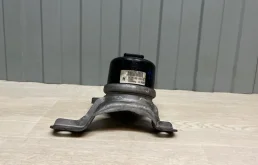 Опора двигателя задняя правая нижняя для Volvo S80 на фотографиях