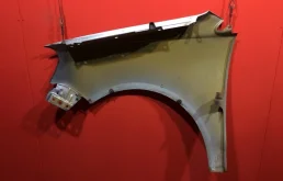 Крылья для Volkswagen Polo 2008 года на фотографиях