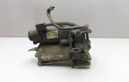 Компрессор пневмоподвески задний для Mercedes-Benz S class 2014 года на фотографиях