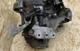 АКПП для Volkswagen Golf 2014 года на фотографиях