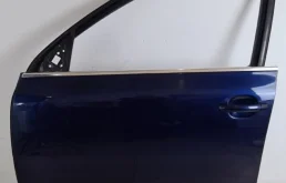 Дверь багажника для Volkswagen Touareg 2009 года на фотографиях