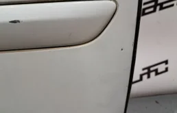 Дверь передняя правая для Volvo S40 1996 года на фотографиях