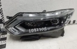 Фара ксенон левая для Nissan Qashqai 2020 года на фотографиях