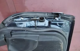 Двери для Mercedes-Benz C class 2006 года на фотографиях