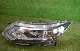 Фара левая для Nissan Qashqai 2024 года на фотографиях