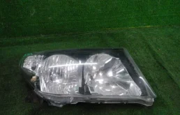 Фары для Toyota Land Cruiser 2011 года на фотографиях