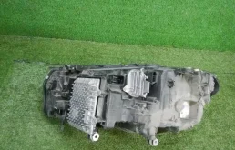 Фара ксенон правая для BMW X3 2018 года на фотографиях