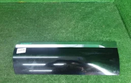 Молдинг двери задний левый для Volkswagen Touareg 2017 года на фотографиях