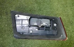 Фонарь внутренний правый для BMW 5er 2019 года на фотографиях