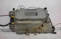 Фара левая для Mercedes-Benz S class 1996 года на фотографиях