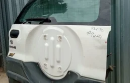 Крышка багажника для Toyota RAV4 2004 года на фотографиях