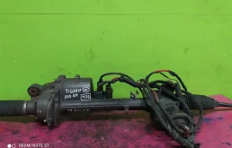 Рулевая рейка для Volkswagen Passat 2013 года на фотографиях