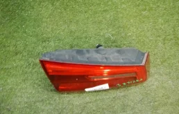 Фонарь внутренний левый для BMW 5er 2019 года на фотографиях