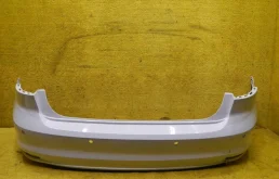 Бампер задний для Volkswagen Jetta 2011 года на фотографиях