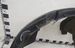 Подкрылок передний правый для Renault Duster 2010 года на фотографиях