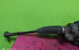 Рулевая рейка для Volkswagen Passat 2013 года на фотографиях