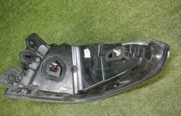 Фонарь внешний левый для BMW 5er 2016 года на фотографиях