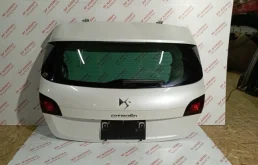 Крышка багажника для Citroen DS4 на фотографиях