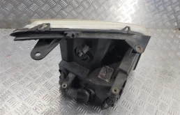 Фара левая для Ford Transit 2009 года на фотографиях