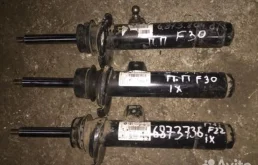 Амортизатор передний правый для BMW 3er 2015 года на фотографиях