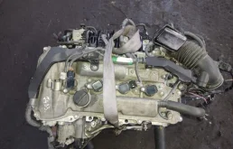 Двигатель без навесного для Toyota Camry 2018 года на фотографиях