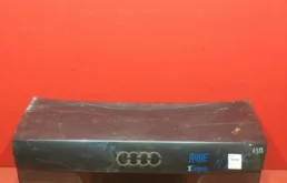 Крышка багажника для Audi A4 2005 года на фотографиях