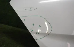 Накладка на дверь задняя правая для Hyundai Solaris 2010 года на фотографиях