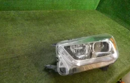 Фара левая для Ford Kuga 2015 года на фотографиях