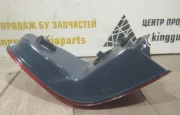 Фонарь внешний правый для BMW 5er 2023 года на фотографиях