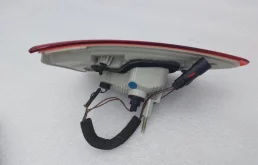 Фонарь внутренний правый для Ford Kuga 2015 года на фотографиях