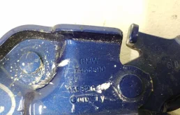 Петля капота левая для BMW 3er 2020 года на фотографиях