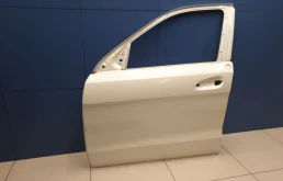 Дверь передняя левая для Mercedes-Benz M class 2014 года на фотографиях