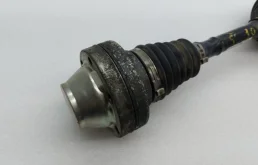 Привод передний левый для Volkswagen Touareg 2005 года на фотографиях