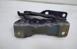 Крепление петли капота для Hyundai Tucson на фотографиях