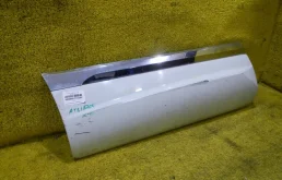 Накладка двери багажника для Volkswagen Touareg 2014 года на фотографиях