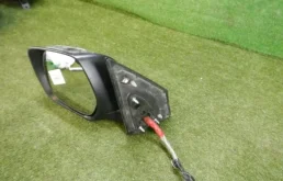 Стекла и зеркала для Toyota Land Cruiser 2018 года на фотографиях