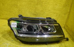 Фара ксенон левая для Volkswagen Tiguan 2016 года на фотографиях